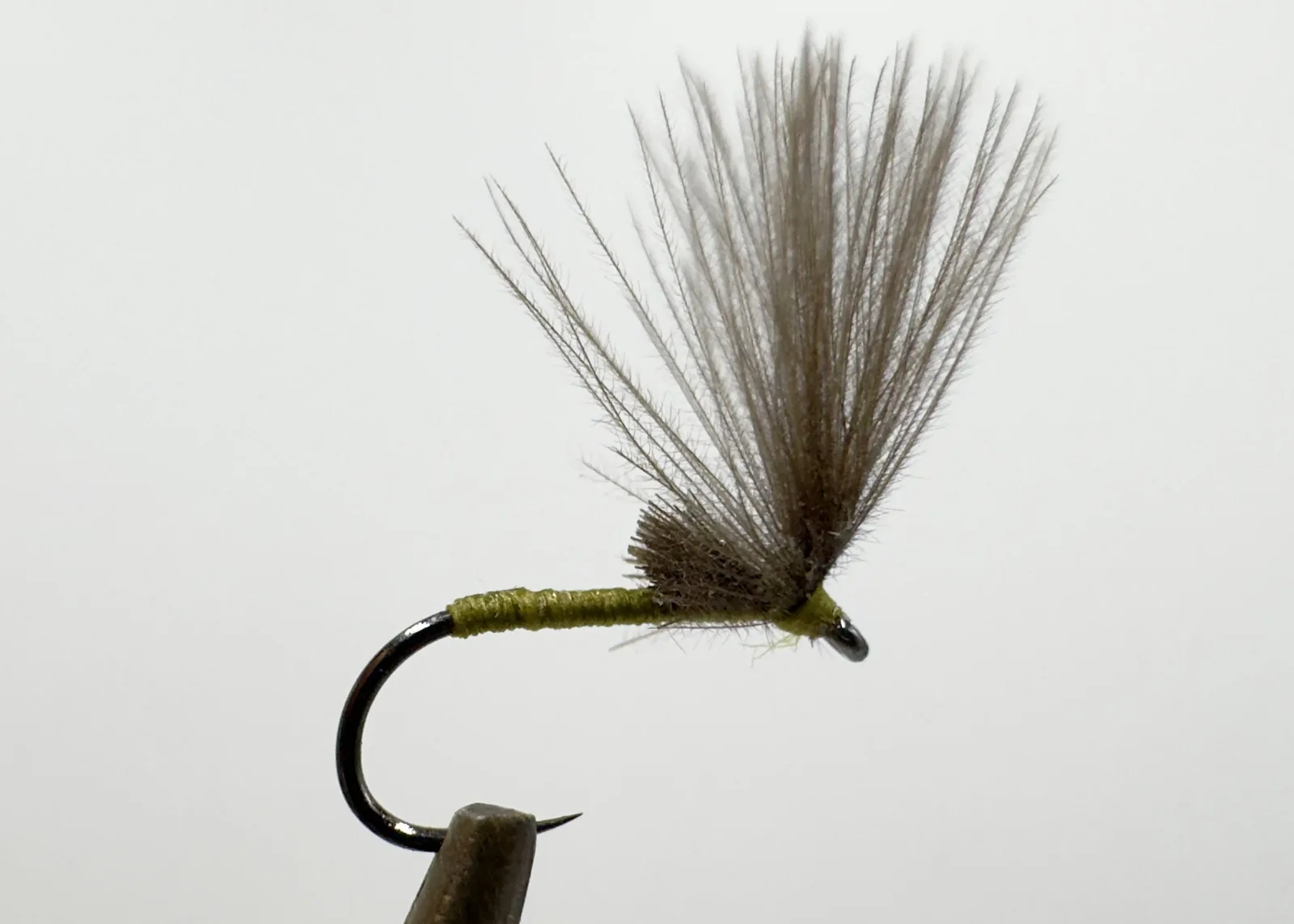 AzFishing AZ-Fishing Suchá Muška Jepice Olivka Velikost háčku: #18