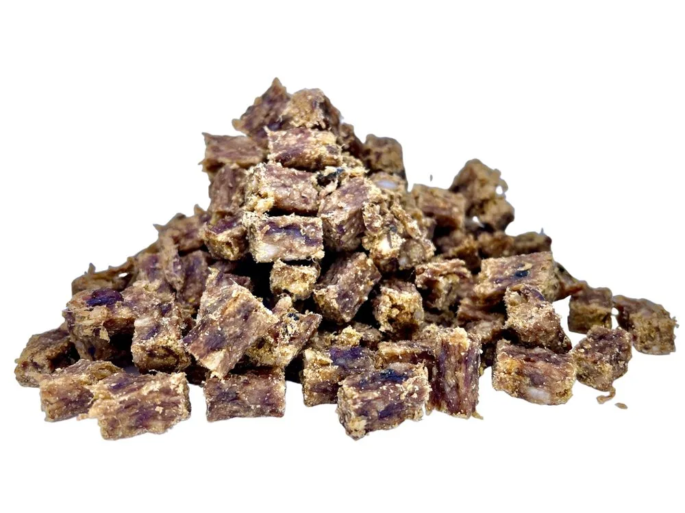 LK Baits Pet Sušené hovězí kostky 100g – LK Baits PETs