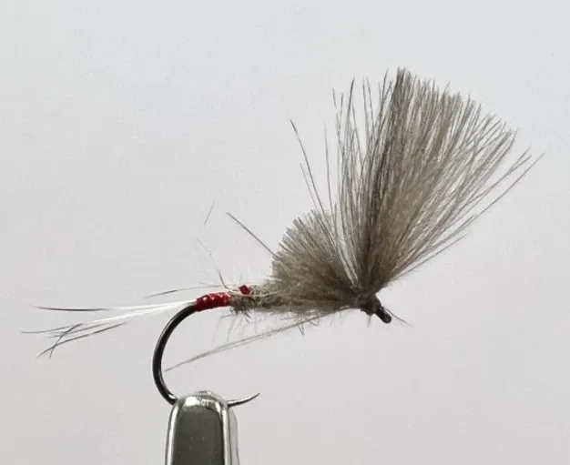 AzFishing AZ-Fishing Suchá Muška Jepice Iron Blue Dun Velikost háčku: #14