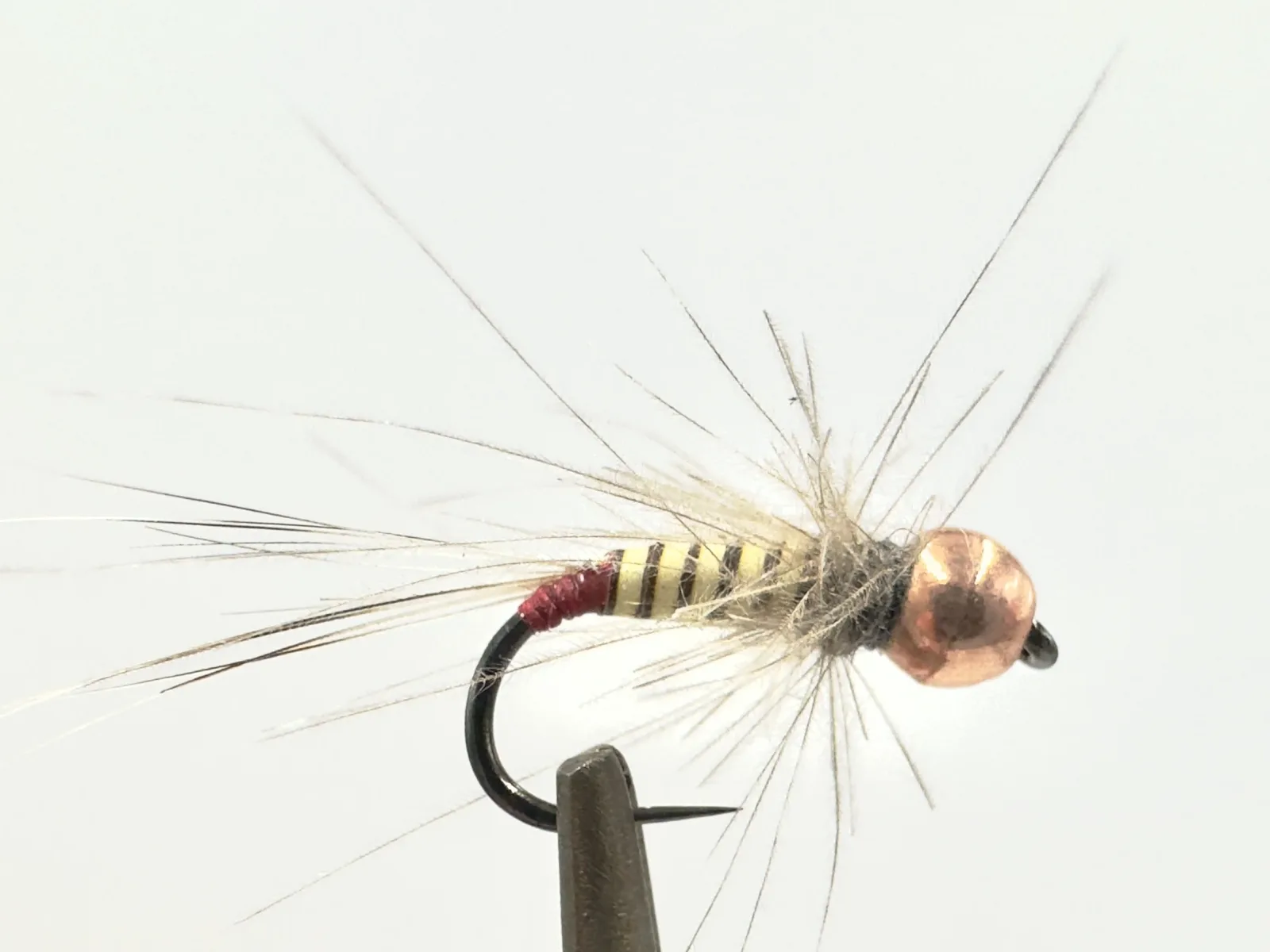 AzFishing AZ-Fishing Nymfa s Tungstenovou Hlavou Quill Creme Velikost háčku: #14, Průměr Tugnstenu: 2,8mm