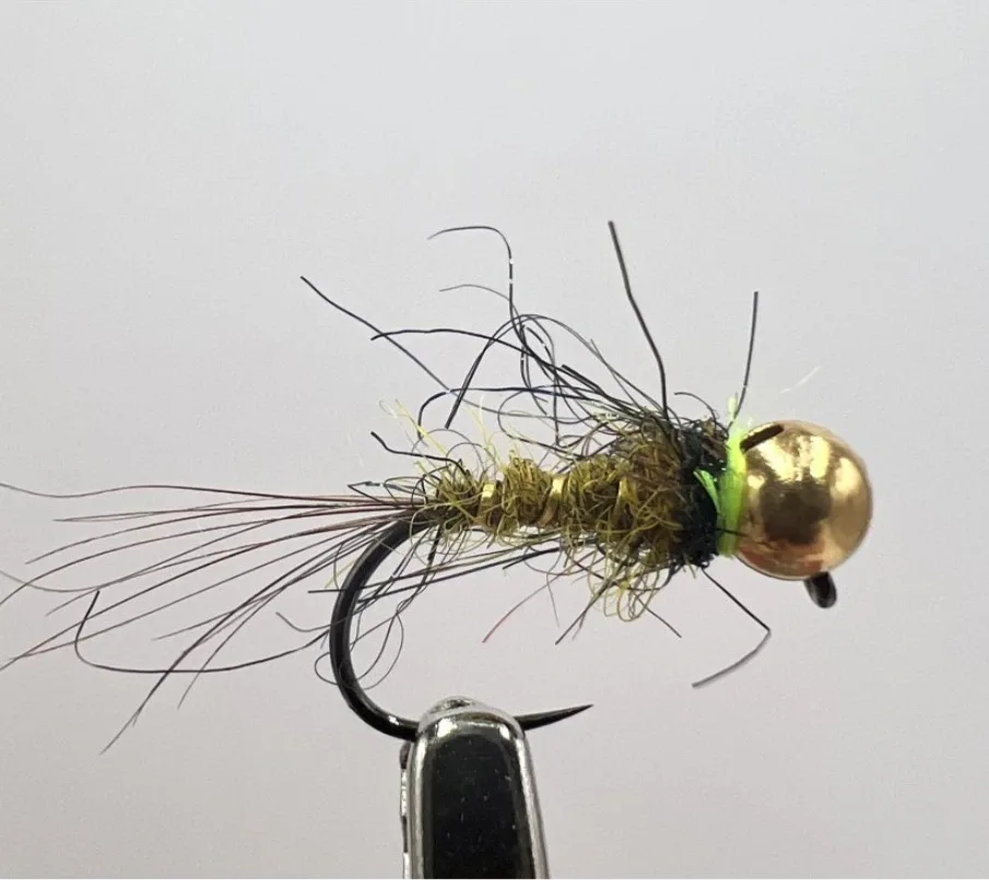 AzFishing AZ-Fishing Nymfa s Tungstenovou Hlavou Olivka Velikost háčku: #14, Průměr Tugnstenu: 3,8mm