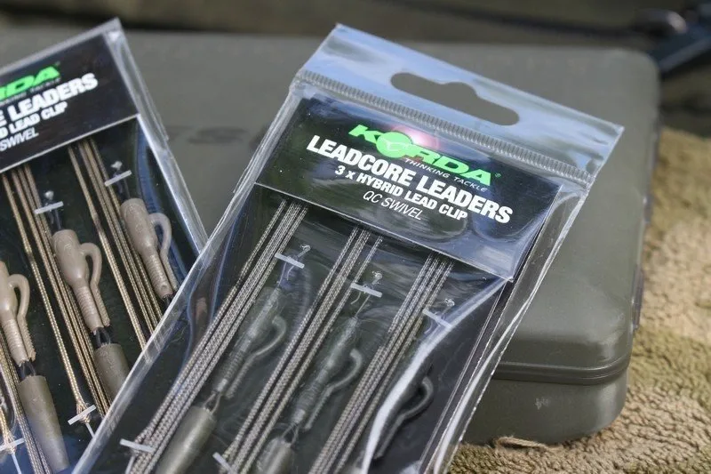 Korda Hotové Montáže Leadcore Leaders - Hybrid Lead Clip QC Swivel 3ks Barva: Gravel