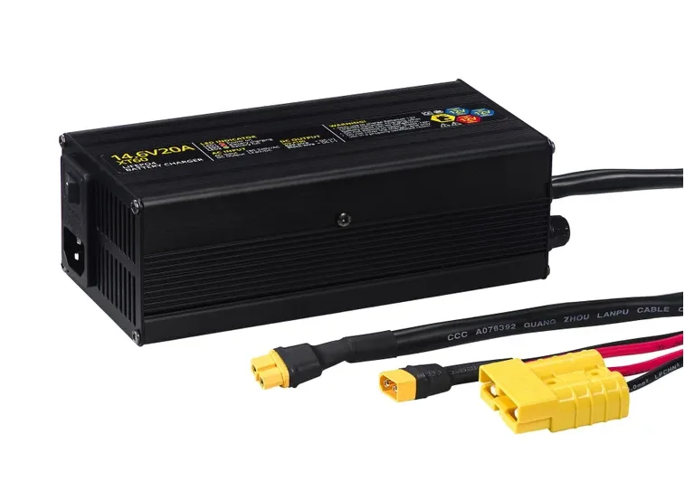 Rebelcell nabíječka xt60 lifepo4 charger 14,6 v 20 a