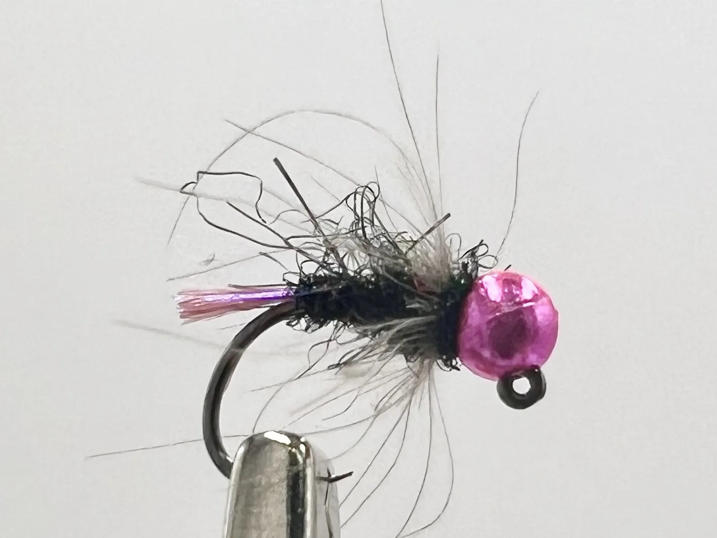 AzFishing AZ-Fishing Nymfa s Tungstenovou Hlavou Pink Purple Head Velikost háčku: #14, Průměr Tugnstenu: 3,8mm