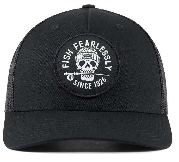 Grundéns kšiltovka deadstick trucker black